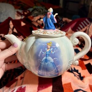 Disney Cinderella's Carriage Teapot